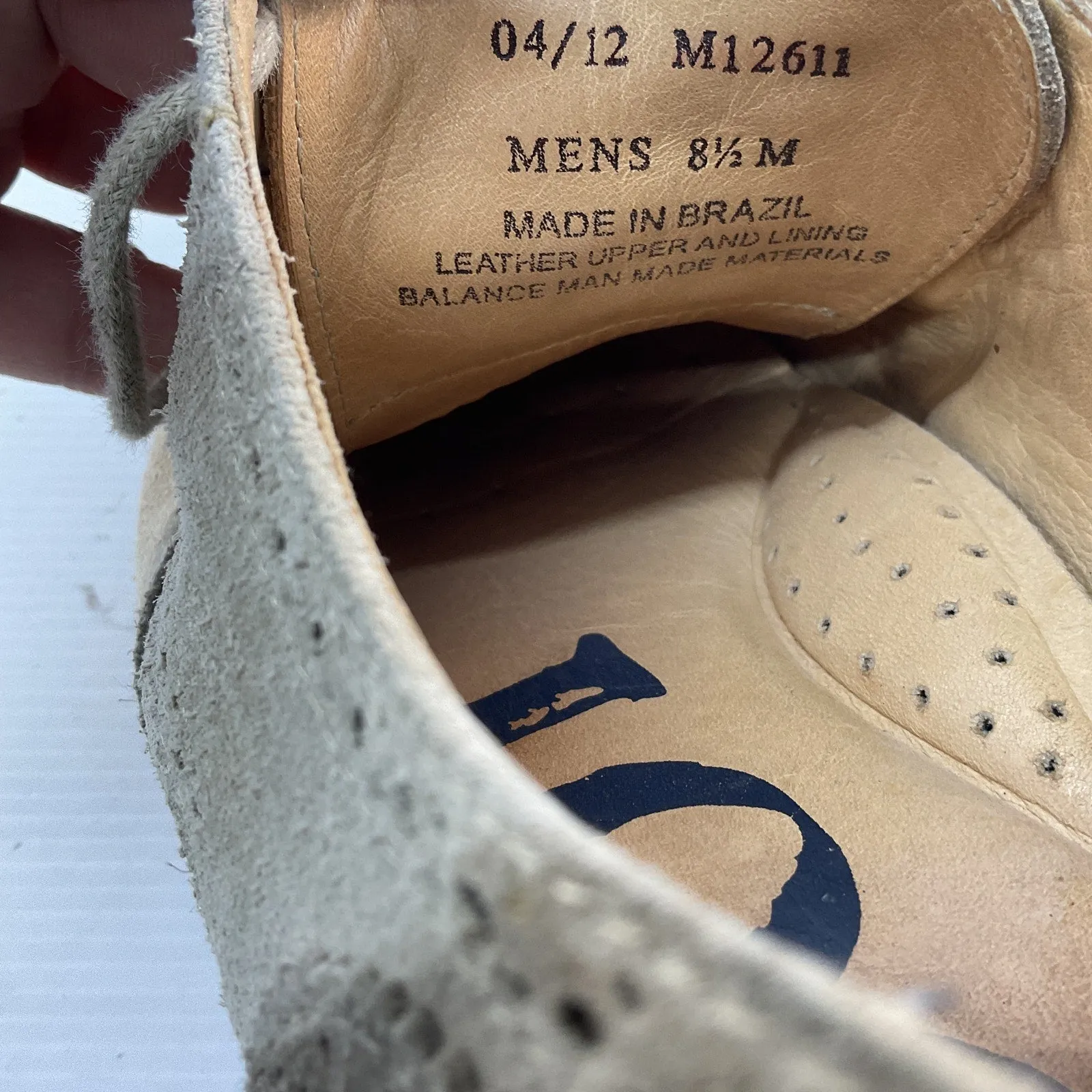 1901 Men's Brogue Dress Shoes Tan Suede Size 8.5 Preowned