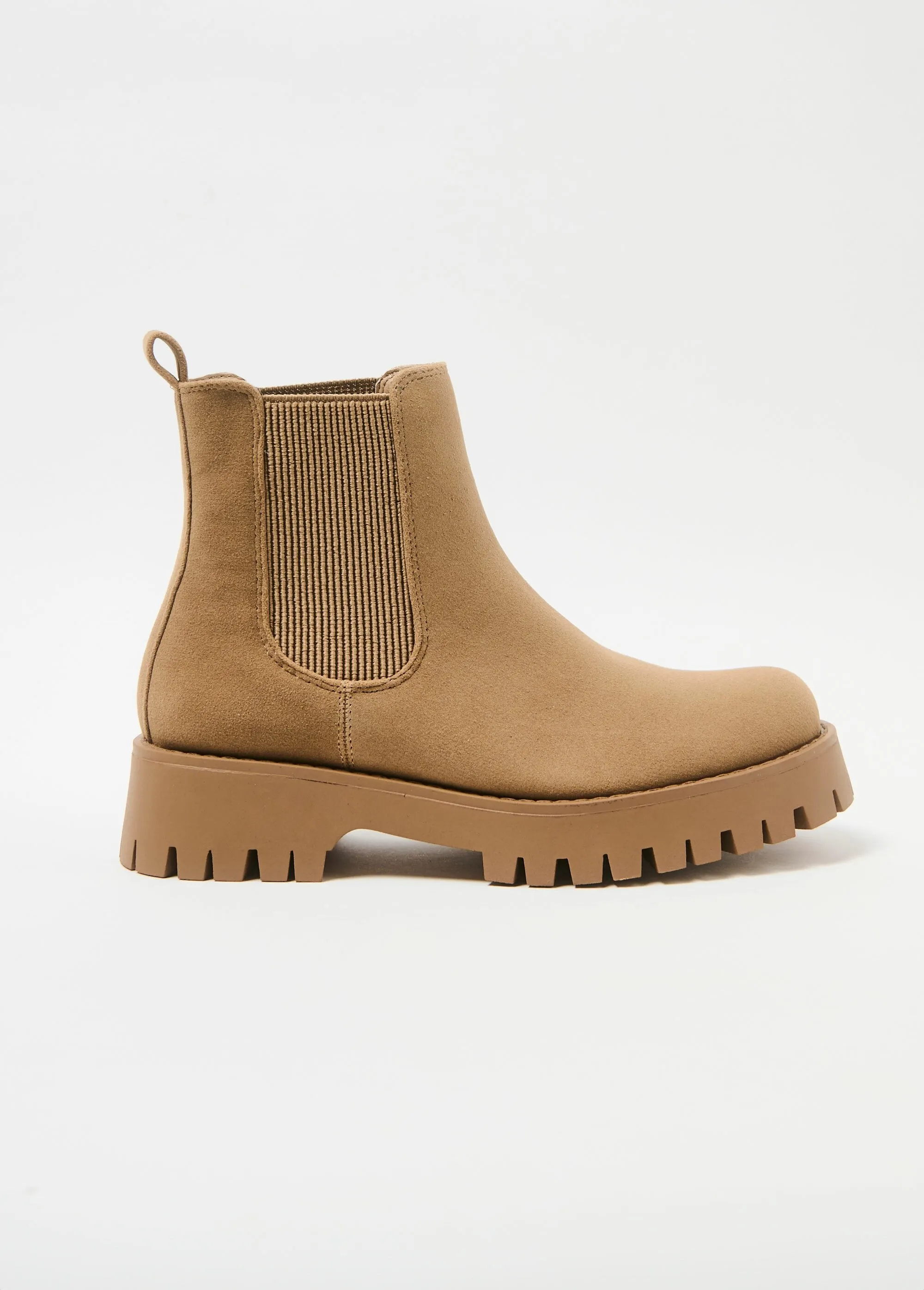 Boots Chelsea effet daim semelle crantée